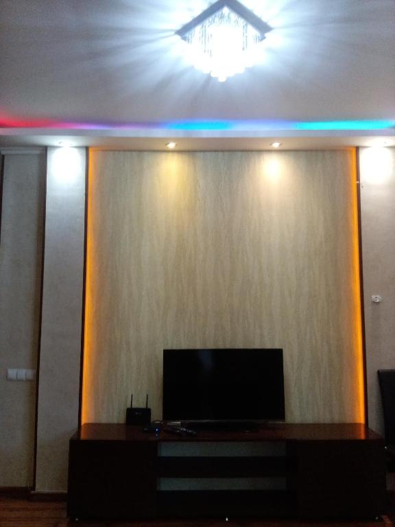 Lucky House room 4